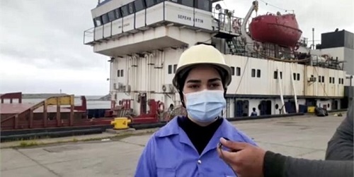 آغاز به کار نخستین بانوی ملوان ایرانی در دریای خزر نخستین بانوی ملوان ایرانی در دریای خزر