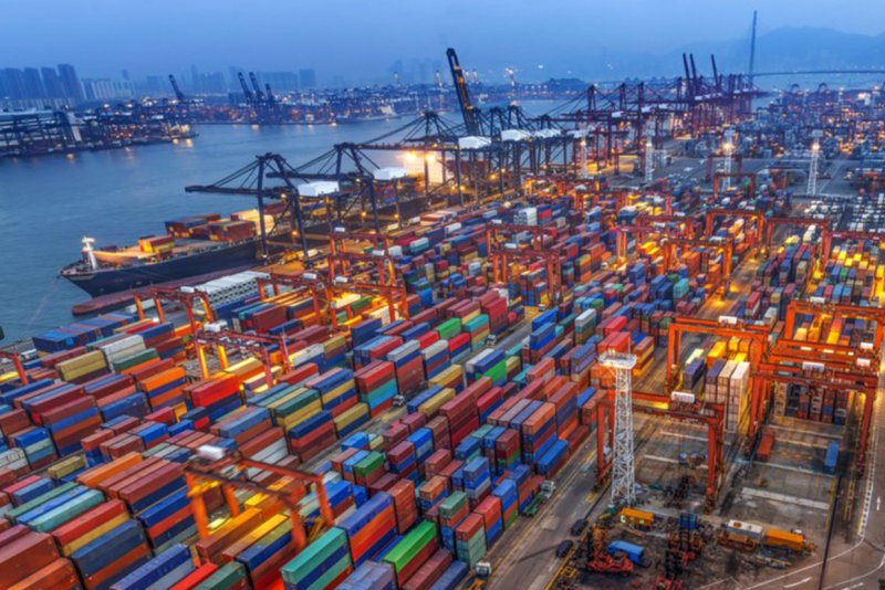 ترخیص فوری کالا‌های اساسی آغاز شد