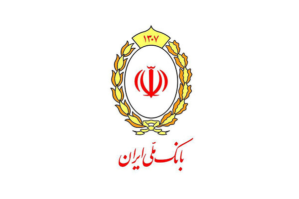 کارکنان بانک ملی ایران، در کنار مشتریان و کرونا!