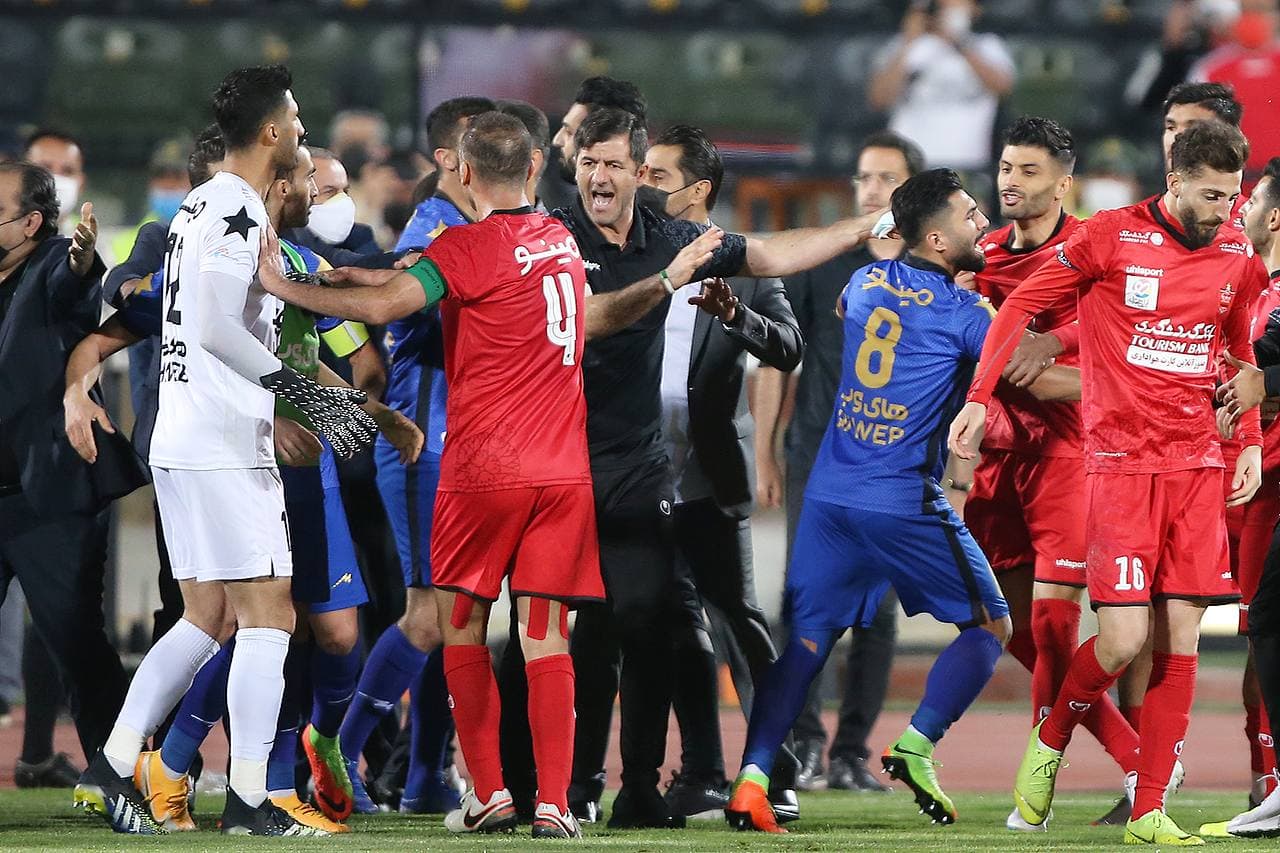 درآمد فدراسیون فوتبال