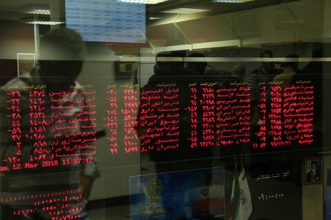 نصف ثروت مردم ایران در بورس از بین رفت