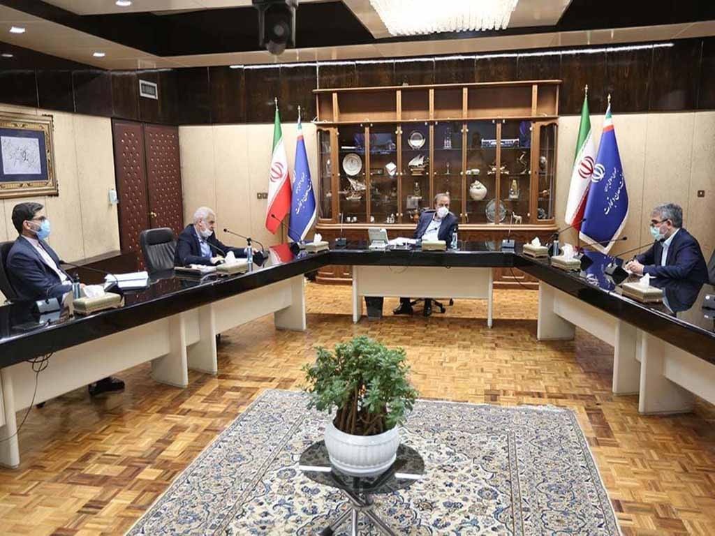 بازدید وزیر صمت از سایپا شاهین/ الزام خودروسازان به ارتقای کیفی محصولات