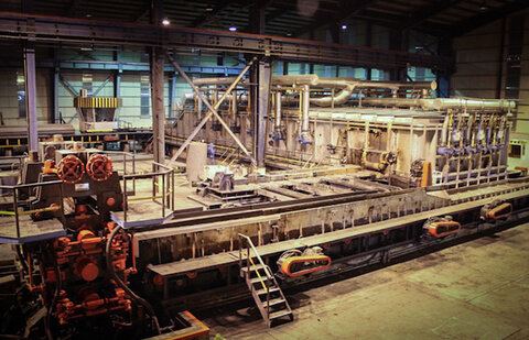 دیدار رزم حسینی از کارخانه سیماکاشی