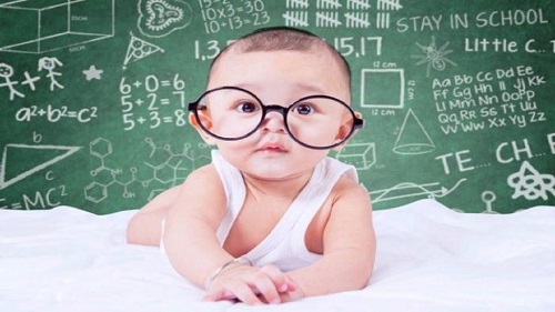 نوزاد باهوش