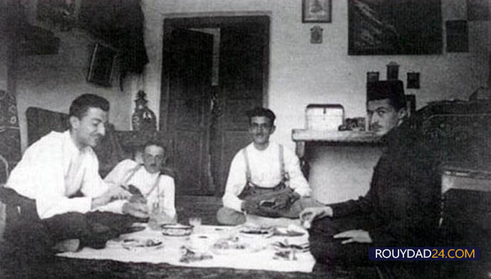 صادق هدایت گروه ربعه