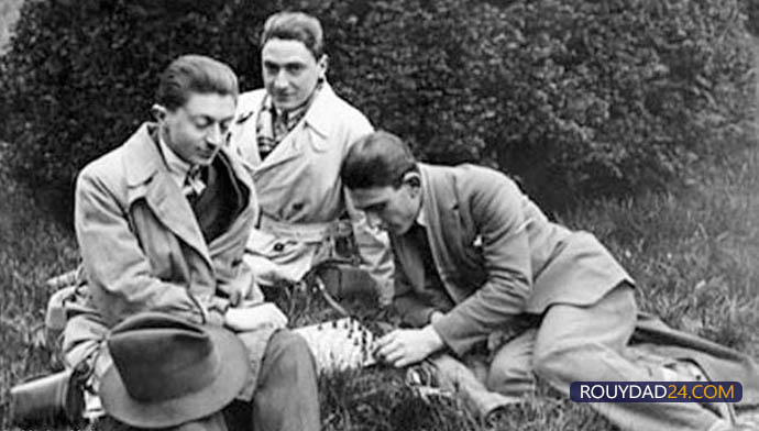 صادق هدایت کیست