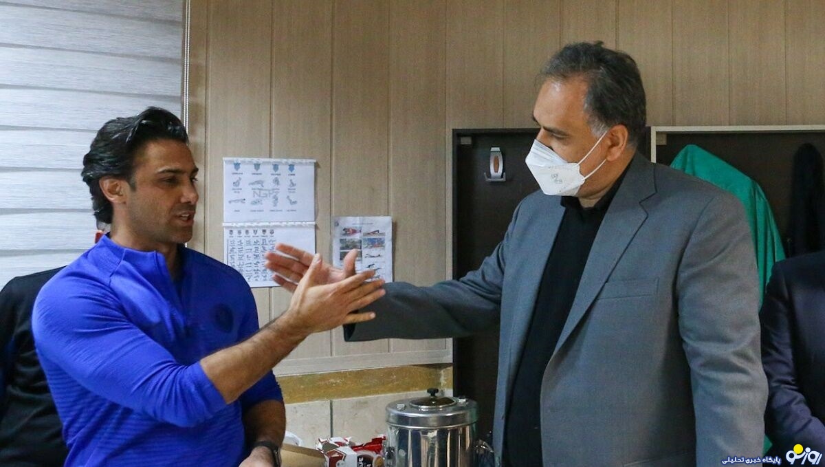 درگیری فرهاد مجیدی با احمد مددی