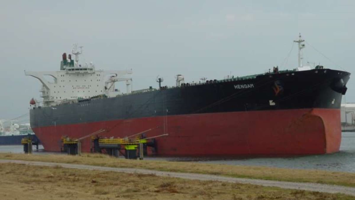 نفت ذخیره روی آب ایران 