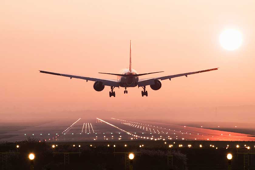 رئیس سازمان هواپیمایی: پروازهای ایرلاین‌هایی که به نرخ مصوب بازنگردند قطع می‌شود
