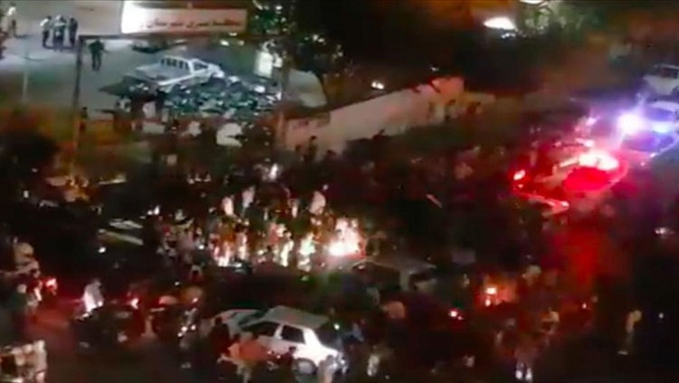 تکرار خاموشی رواعتراض به قطعی برق در ایرانزهای جنگ در شهرهای ایران/ اعتراض یه قطعی برق ادامه دارد و مسئولان سکوت را انتخاب کردند