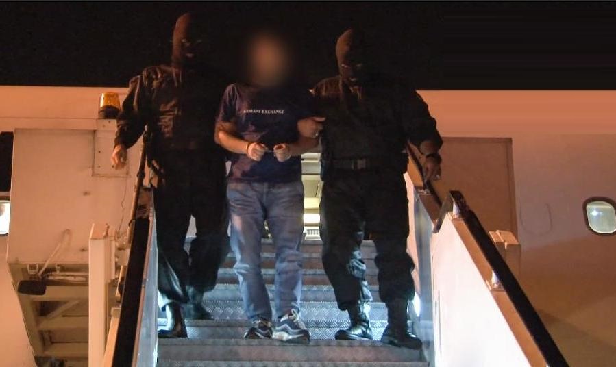 الکس از آمریکا تا مالزی/ سرشبکه فساد و سوء استفاده جنسی از دخترانی ایرانی چه می‌کرد؟