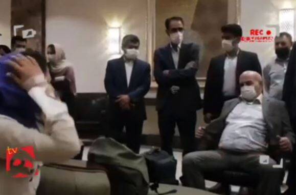 یک شخصیت، دو پوزیشن/ وقتی که پاهای عیسی کلانتری بسته شد