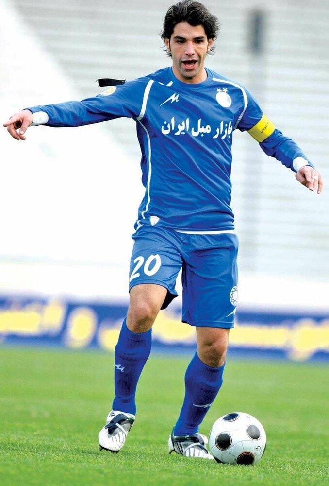 پیروز قربانی: گلی که به پرسپولیس زدم را خودم نمیبینم! پیروز قربانی: گلی که به پرسپولیس زدم را خودم نمیبینم!