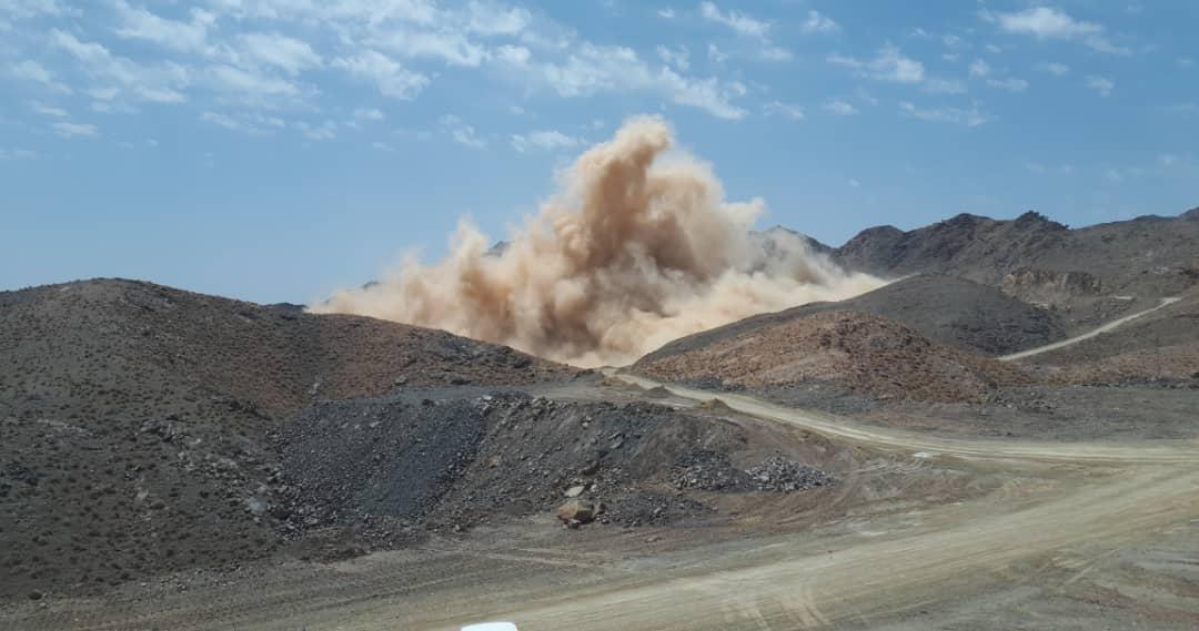 دومین مرحله عملیات آتشباری در مجتمع معادن مس تکنار