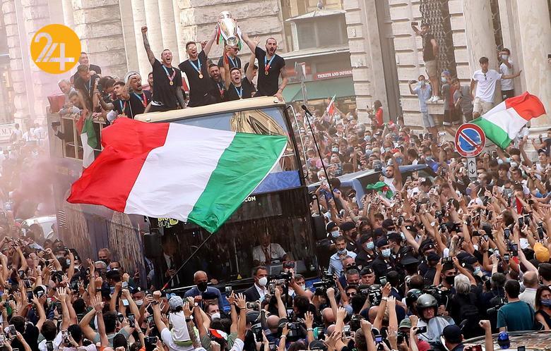 جشن قهرمانی تیم ملی ایتالیا