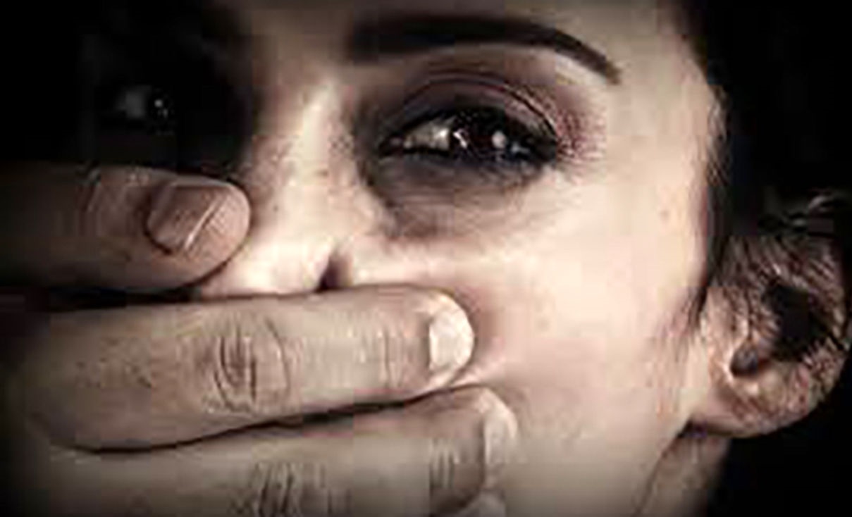 زایمان دختر بچه