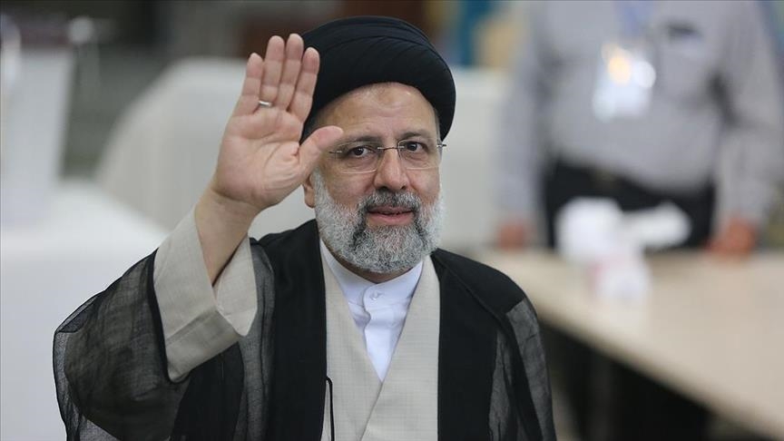 برای دولت جدید مثل دولت احمدی نژاد تقدس نتراشید