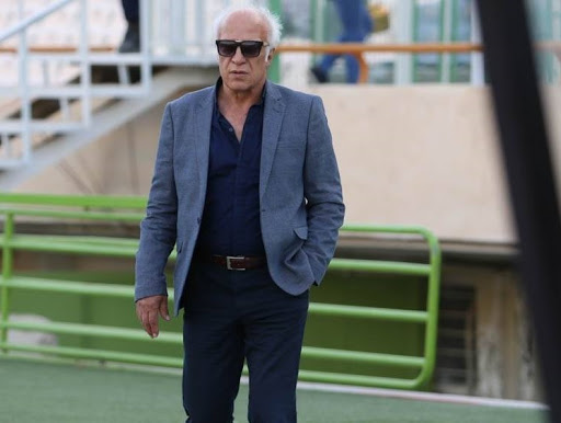 استقلال در آستانه انفجار