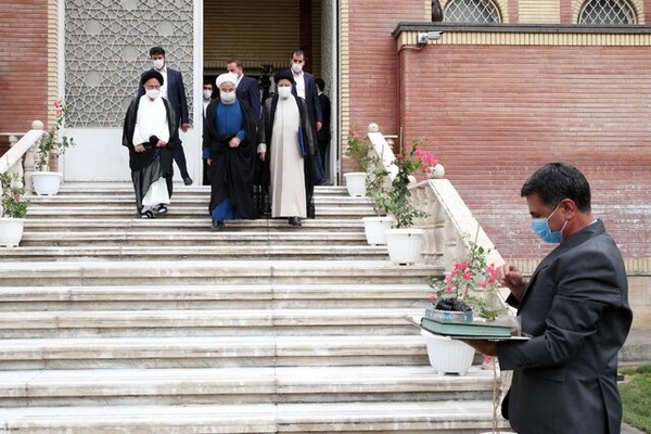 رییسی در پاستور مستقر شد رییسی در پاستور مستقر شد