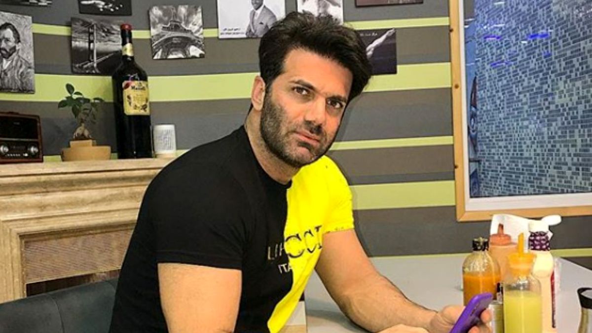 کت قهرمانی برازنده پرسپولیس بود/ قرارداد استقلالی‌ها لو برود شرمنده خواهند شد