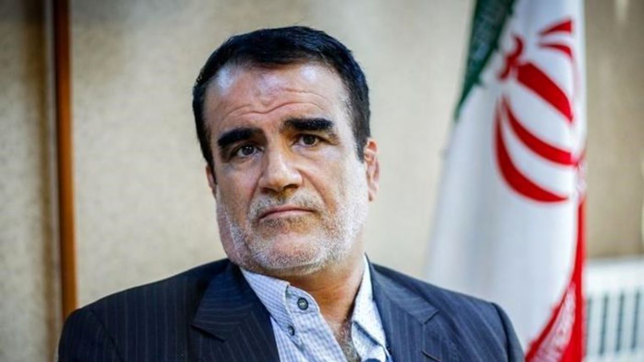 سرنوشت احمدی نژاد در انتظار رئیسی است/ منشا برخی از اختلافات اصولگرا‌ها سهم‌خواهی است
