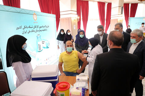 روند واکسیناسیون کرونا در ایران