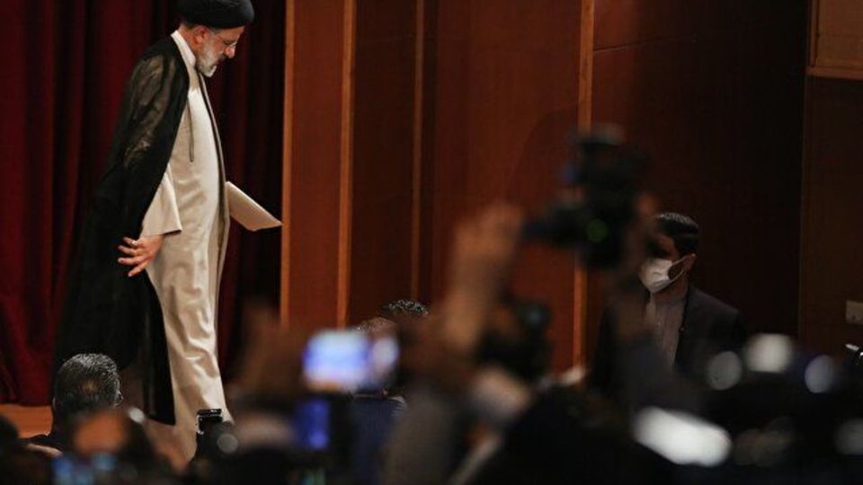 ‌رئیس دولت مردد کابینه بلاتکلیف