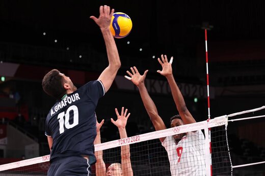 پیروزی ایران در مقابل لهستان