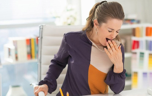 علل خمیازه کشیدن