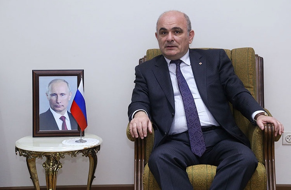 واکنش سفیر روسیه به انتشار عکس جنجالی