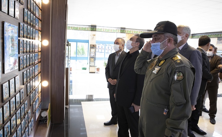 دیدار مدیرعامل بانک ملت با فرمانده هوانیروز ارتش جمهوری اسلامی ایران دیدار مدیرعامل بانک ملت با فرمانده هوانیروز ارتش جمهوری اسلامی ایران