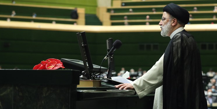 رییس جمهور: فرصت خدمت کوتاه و مشکلات مردم بسیارند