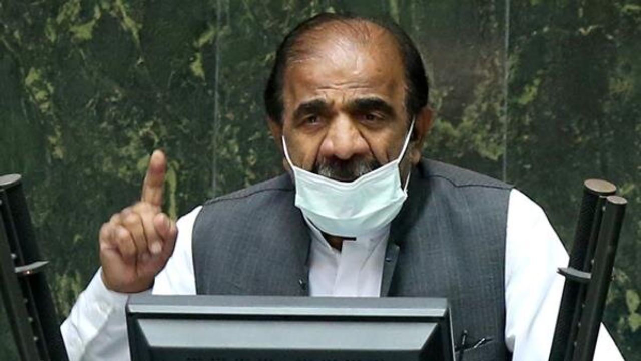 اظهارات موافقان و مخالفان کابینه پیشنهادی/ پای مافیای فولاد و دارو به جلسه رأی اعتماد به وزرای رئیسی باز شد اظهارات موافقان و مخالفان کابینه پیشنهادی/ پای مافیای فولاد و دارو به جلسه رأی اعتماد به وزرای رئیسی باز شد