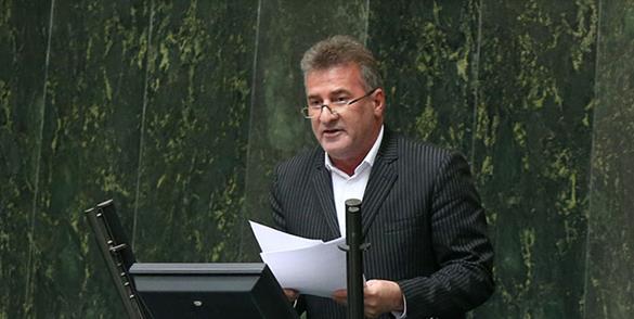 گزارش کمیسیون آموزش و تحقیقات؛ باغگلی سابقه تدریس در آموزش و پرورش را ندارد