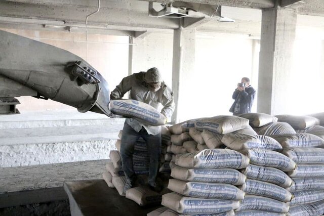 کاهش قیمت سیمان