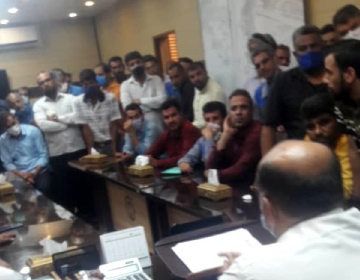 کارگران شهرداری کوت عبدالله: از پاسکاری بین شهردار و پیمانکار خسته شده‌ایم