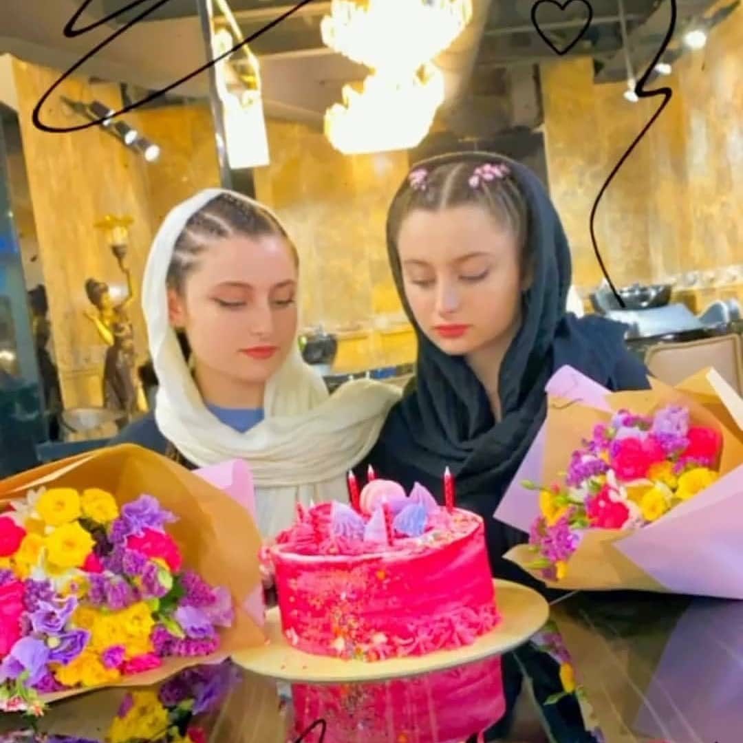 جشن تولد سارا و نیکا