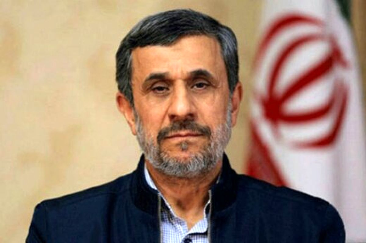 احمدی‌نژاد: هر جای دنیا می‌روم همه می‌خواهند با من عکس بیندازند