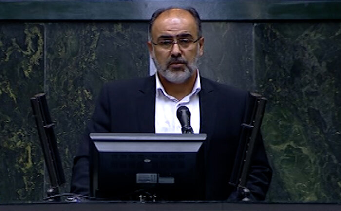 نماینده مجلس: بابت نقد وزیر پیشنهادی جهاد کشاورزی۳۰ نفر را از خودم دلگیر کردم