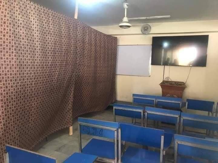 جداسازی دختران و پسران در دانشگاه‌های هرات افغانستان با دستور طالبان +عکس