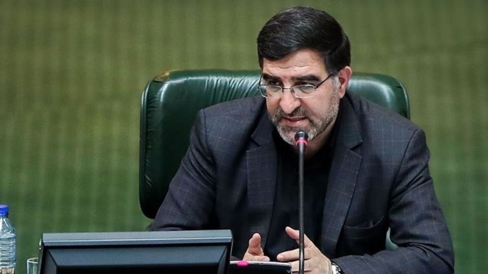 فراهانی، خطاب به احمدی بیغش: در صحبت‌هایتان وضعیت منافع ملی را در نظر داشته باشید