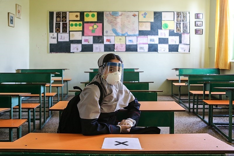 احتمال آموزش حضوری مدارس از آبان ماه