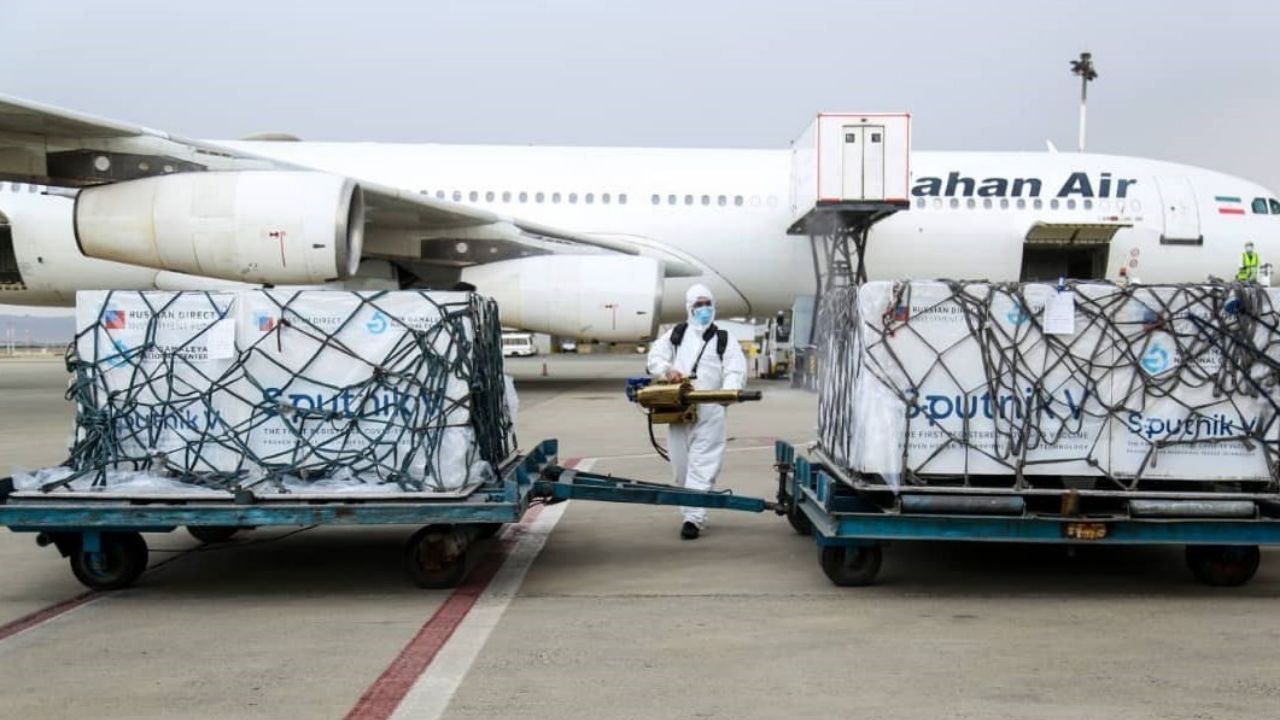 ۳۰۰ هزار دز واکسن روسی «اسپوتنیک وی» به ایران ارسال شد ۳۰۰ هزار دز واکسن روسی «اسپوتنیک وی» به ایران ارسال شد