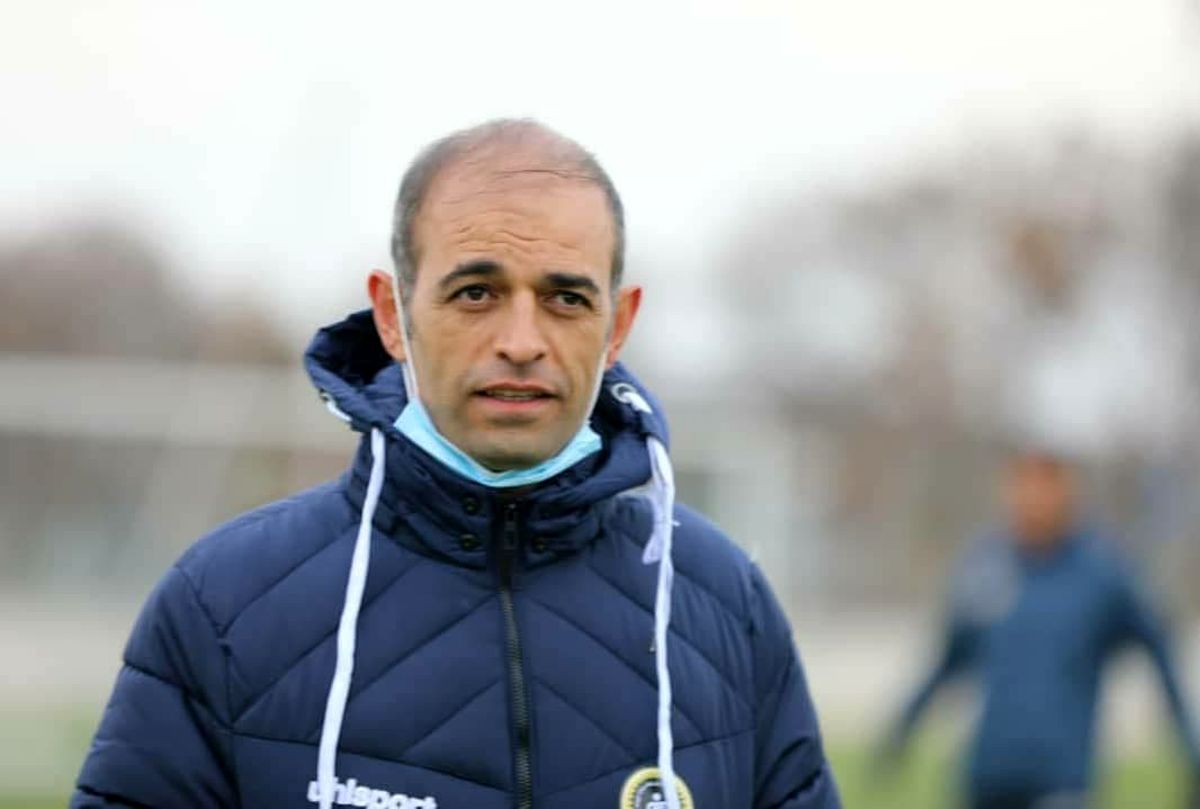  محرم نویدکیا