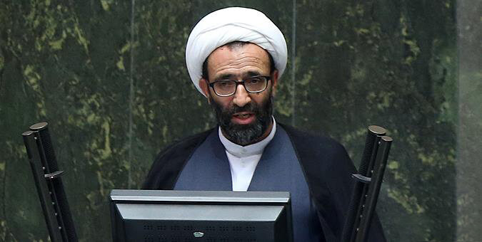 سلیمی: مجوز واردات خودروهای خارجی، برای ساماندهی قیمت خودروهاست/ تایید شورای نگهبان کافی است سلیمی: مجوز واردات خودروهای خارجی، برای ساماندهی قیمت خودروهاست/ تایید شورای نگهبان کافی است