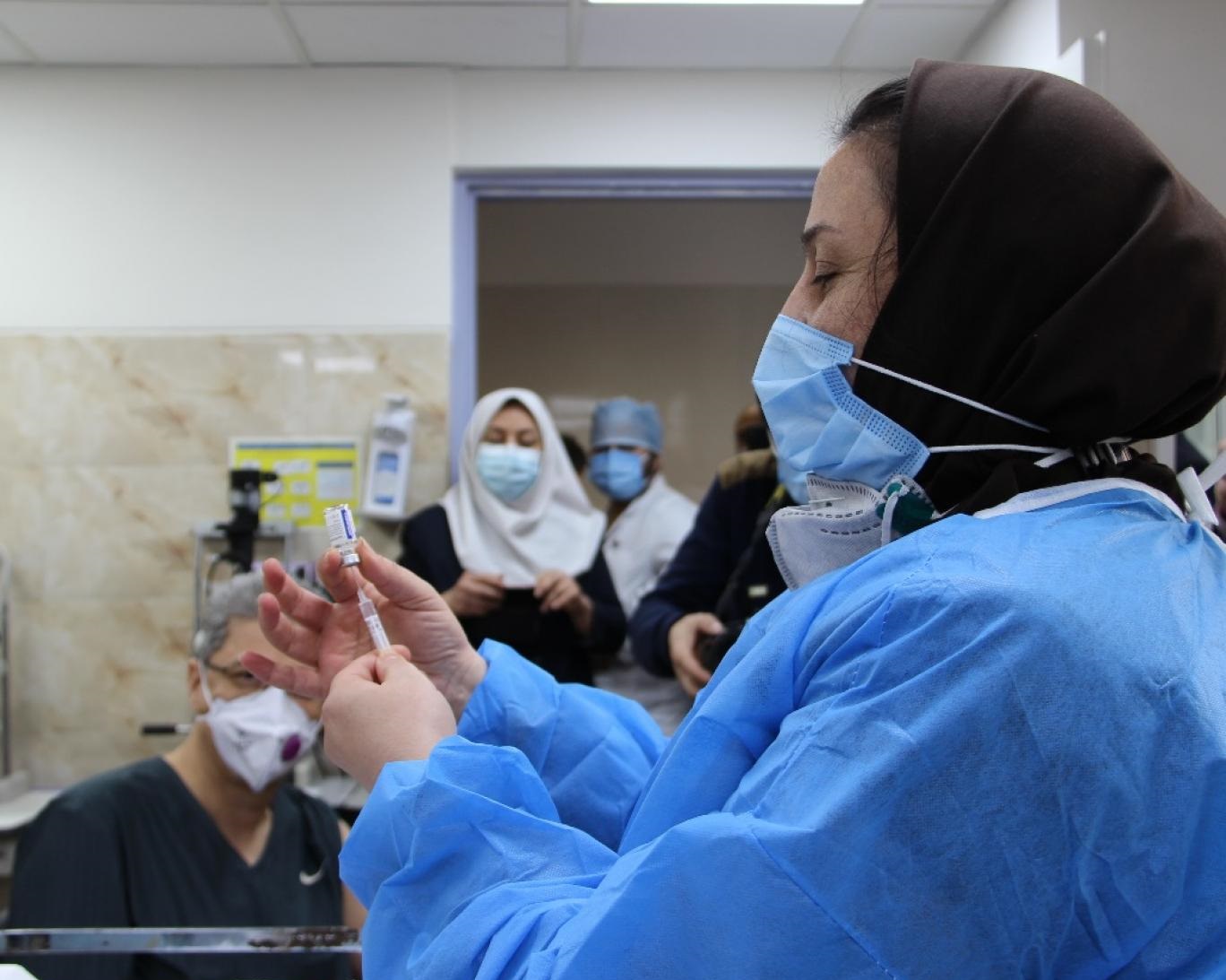 دُز سوم واکسن