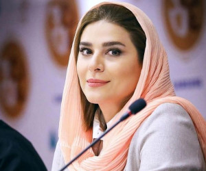 سلفی سحر دولتشاهی با تیپی متفاوت +عکس سحر دولتشاهی