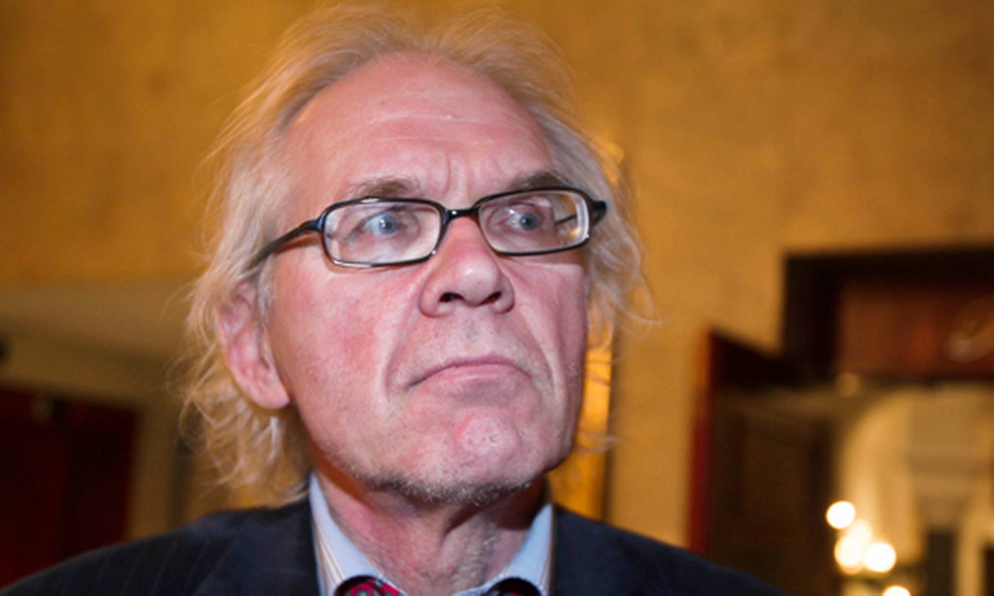 کارتونیست سوئدی موهن به پیامبر در سانحه رانندگی کشته شد