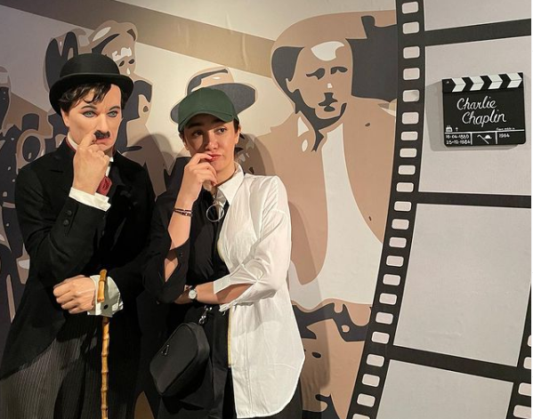 چهره متفکر بهاره افشاری در کنار چارلی چاپلین + عکس بهاره افشاری