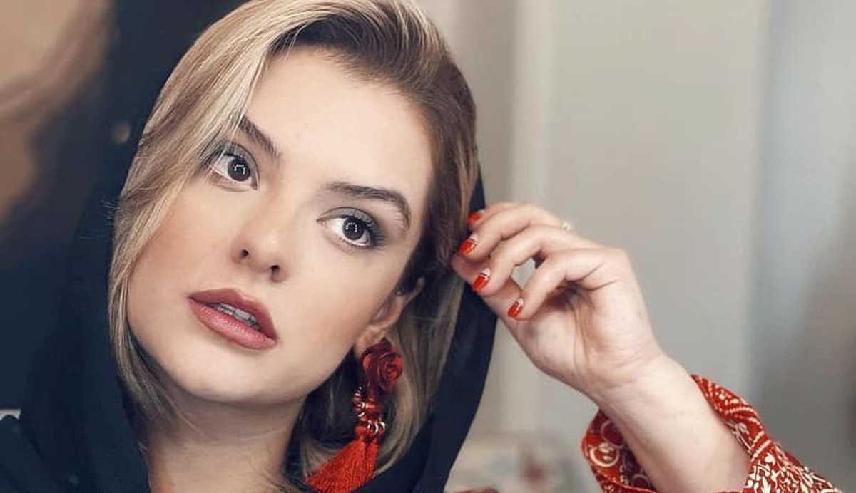 استایل دنیا مدنی در کویر مرنجاب + عکس دنیا مدنی